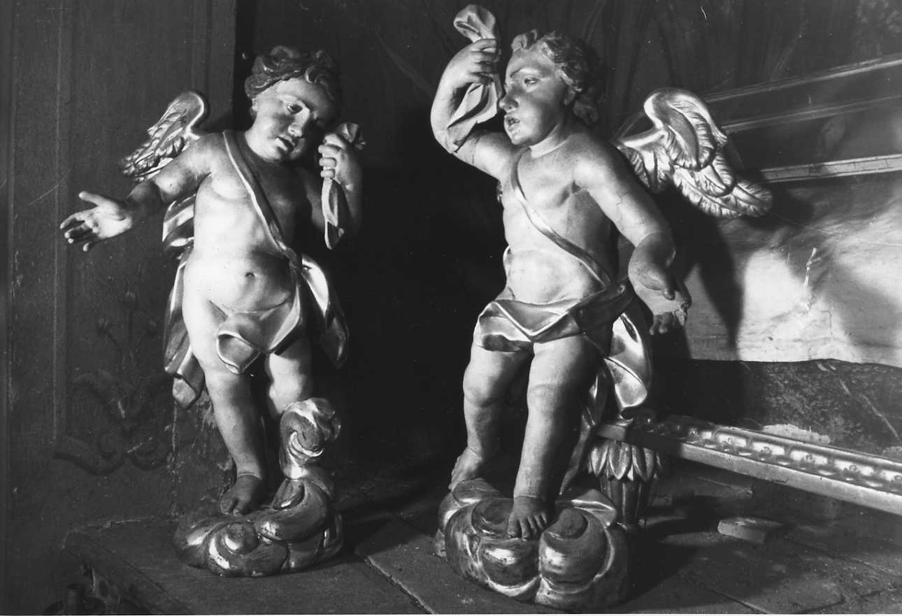 angeli piangenti (scultura, coppia) di Perucca Ignazio (seconda metà sec. XVIII)