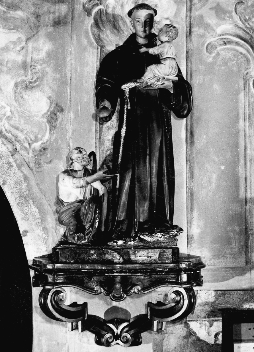Sant'Antonio da Padova con il bambino e mendicante (gruppo scultoreo, opera isolata) - bottega piemontese (primo quarto sec. XX)