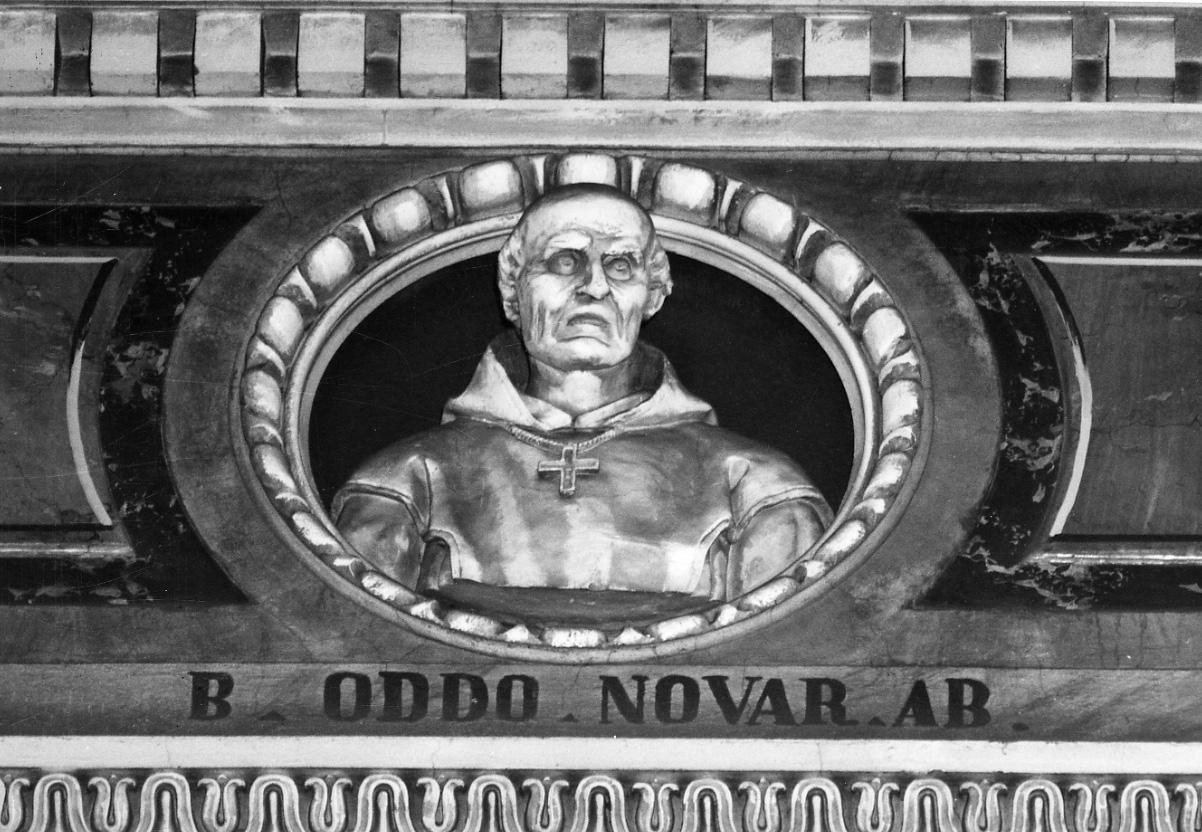 busto del Beato Oddone (decorazione plastica, elemento d'insieme) di Argenti Giuseppe (terzo quarto sec. XIX)
