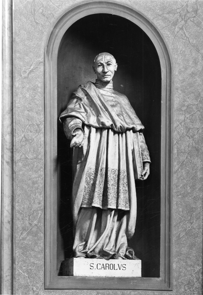 San Carlo Borromeo (statua, opera isolata) di Milanoli Giulio (inizio sec. XX)