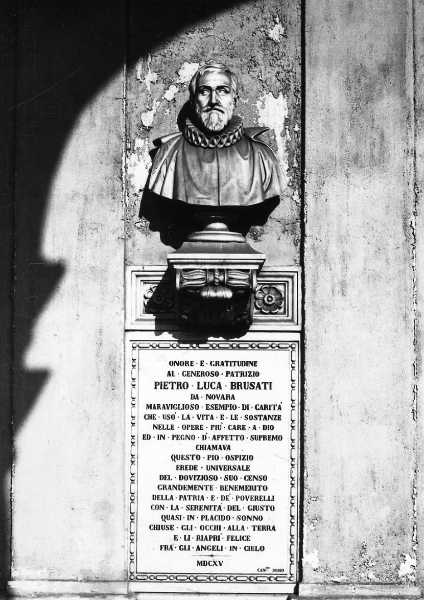 ritratto di Pietro Luca Brusati (scultura, elemento d'insieme) di Argenti Giuseppe (attribuito) (seconda metà sec. XIX)