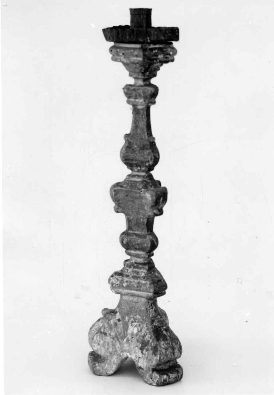 candeliere, opera isolata - bottega piemontese (ultimo quarto sec. XVIII)