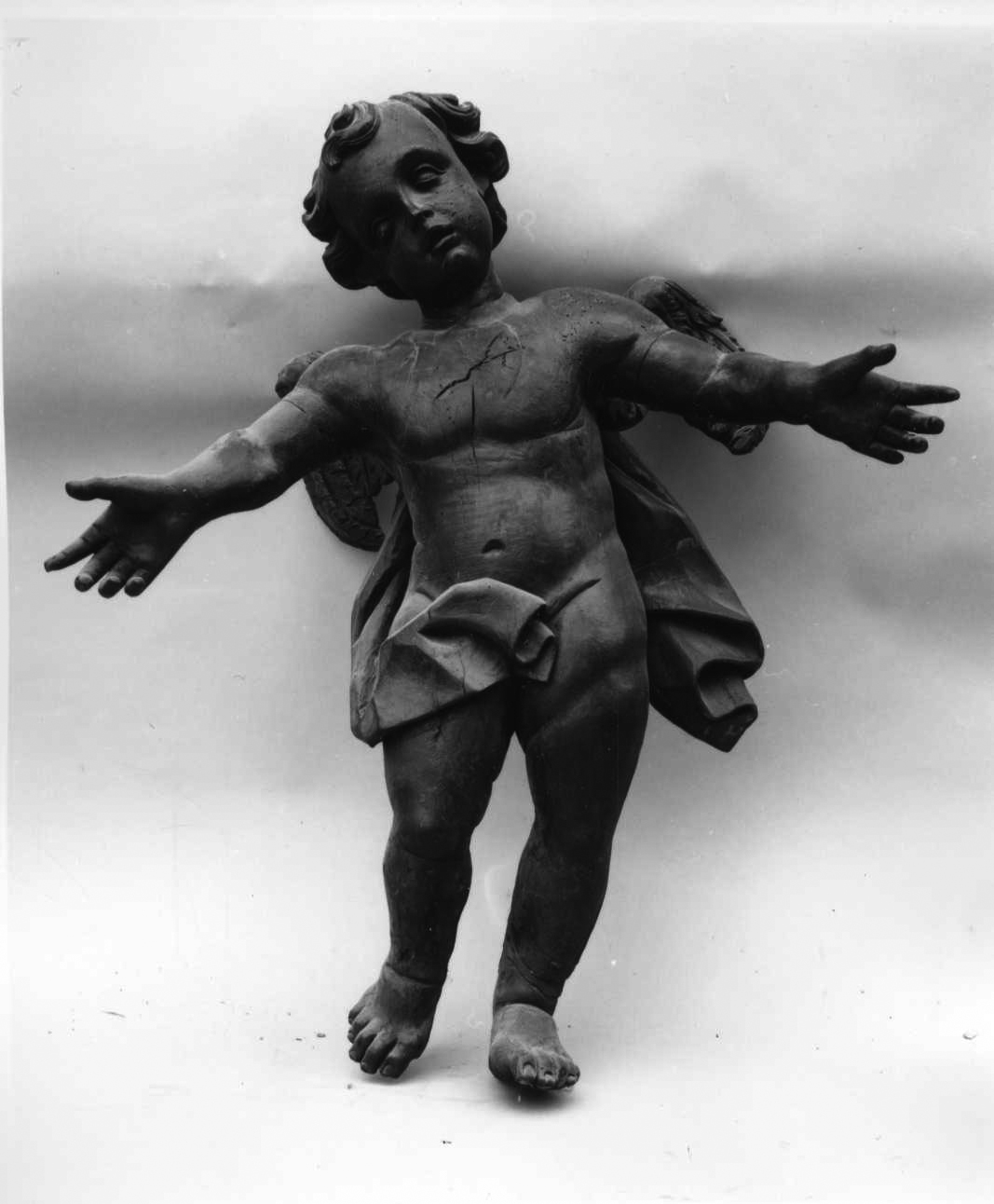 putto alato (scultura, serie) - bottega piemontese (ultimo quarto sec. XVII)