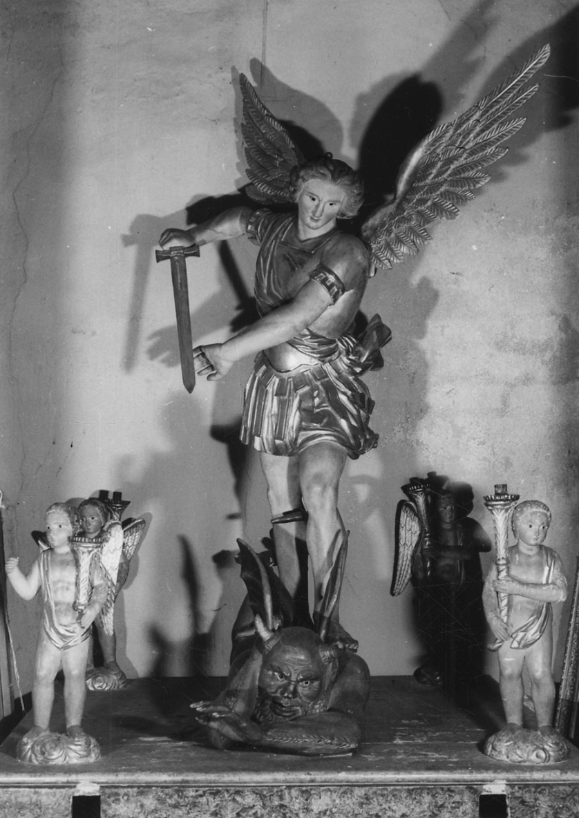 San Michele Arcangelo combatte Satana (gruppo scultoreo processionale, opera isolata) - bottega piemontese (prima metà sec. XVIII)