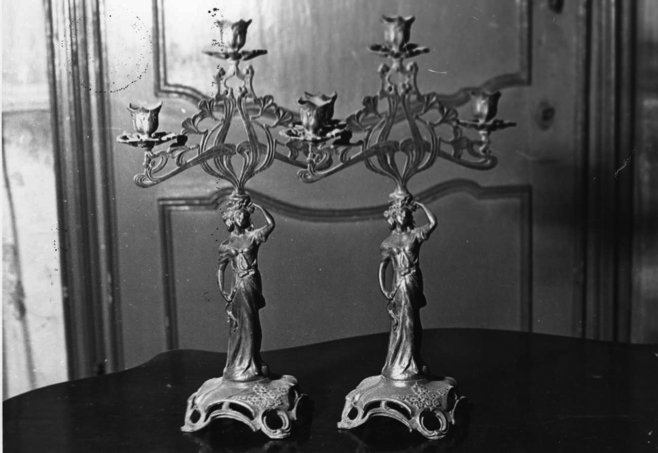 figura femminile (candeliere, serie) - bottega piemontese (inizio sec. XX)