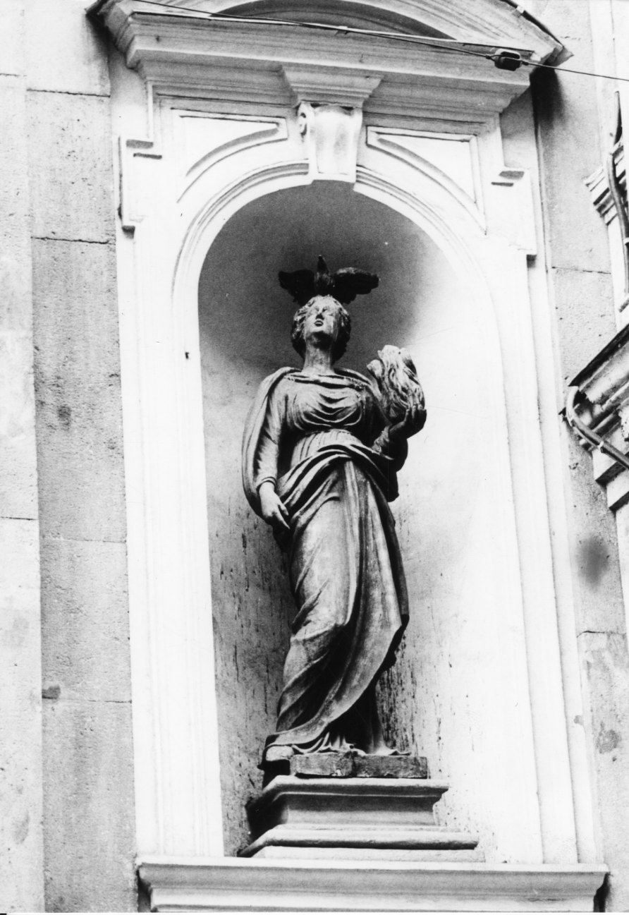 Carità (statua, elemento d'insieme) di Borello Francesco (seconda metà sec. XVII)