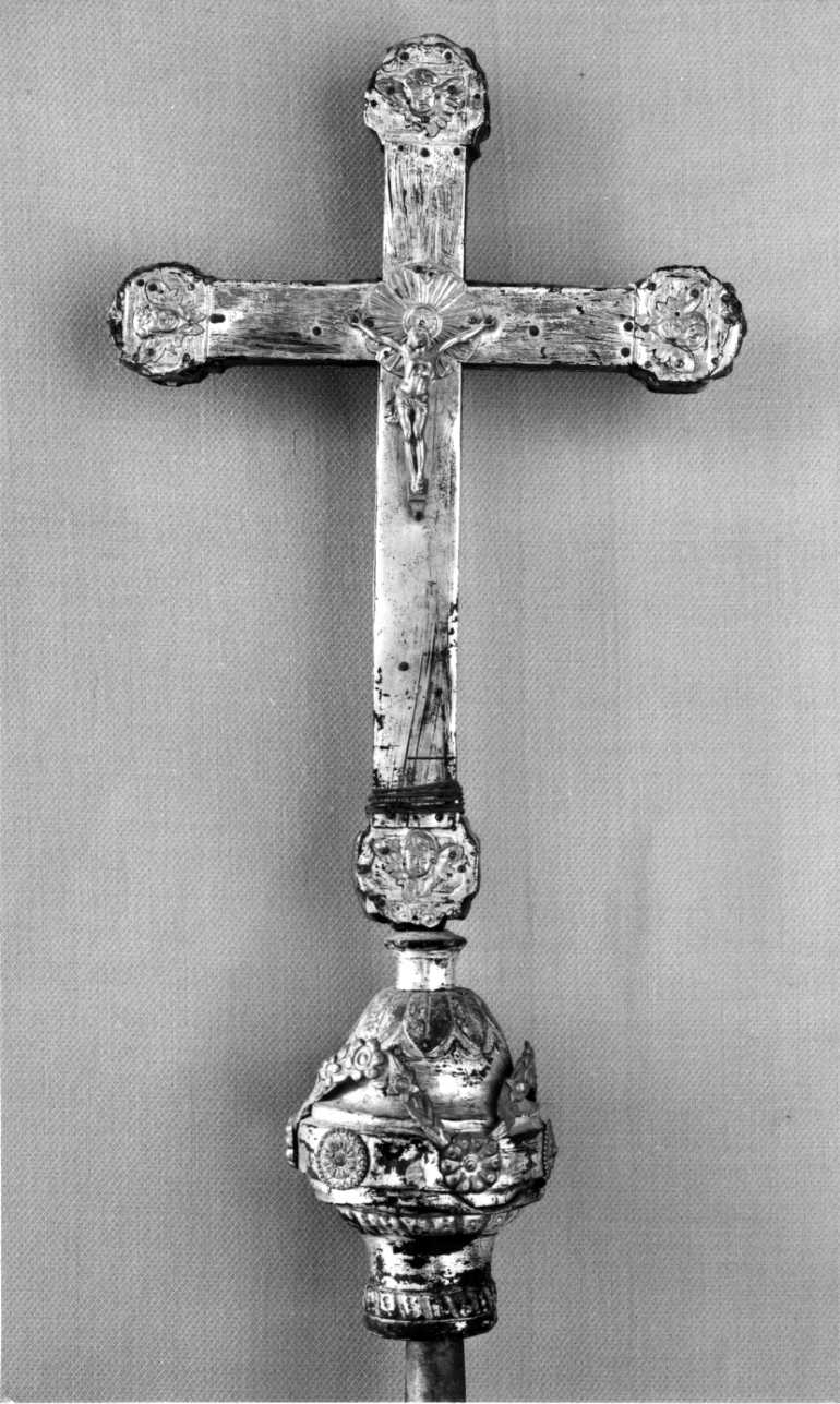 Cristo crocifisso (croce processionale, opera isolata) - bottega vercellese (prima metà sec. XIX)