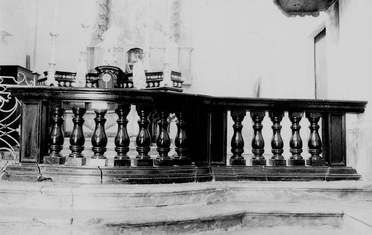 balaustrata di altare, coppia - bottega vercellese (sec. XVIII)