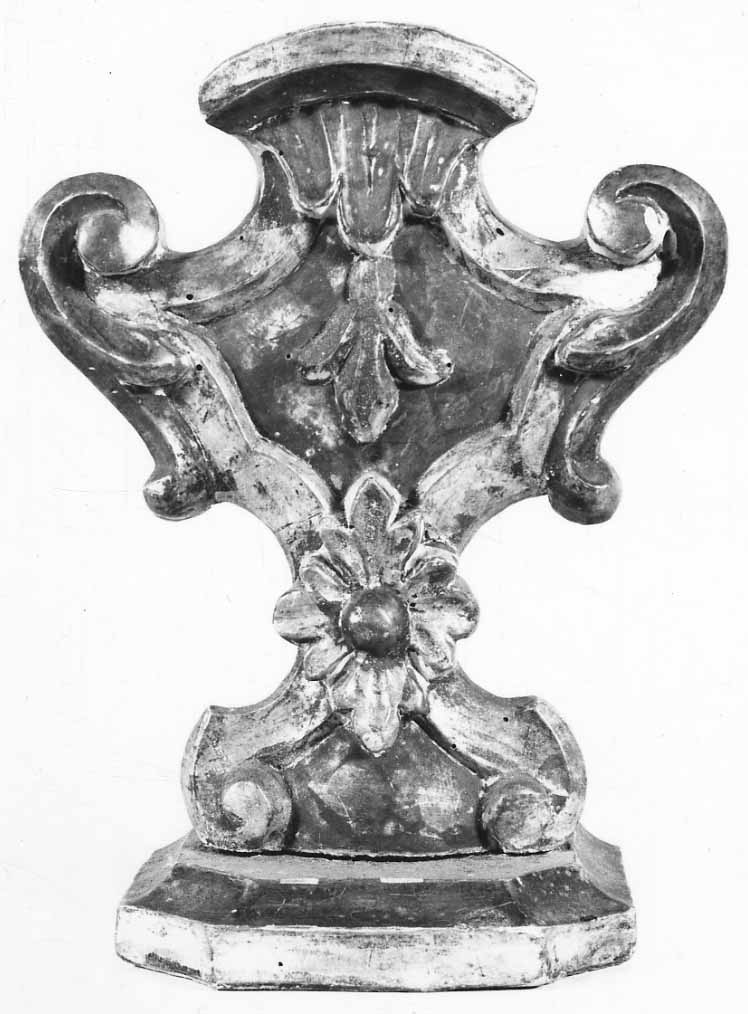 vaso d'altare per composizione floreale, serie - bottega della Valsesia (fine sec. XVIII)