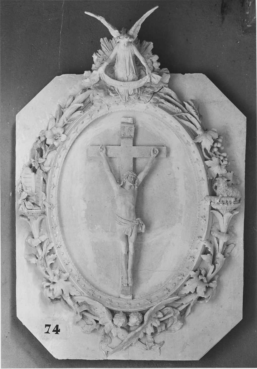 Cristo crocifisso (rilievo, opera isolata) di Della Vedova Pietro (seconda metà sec. XIX)