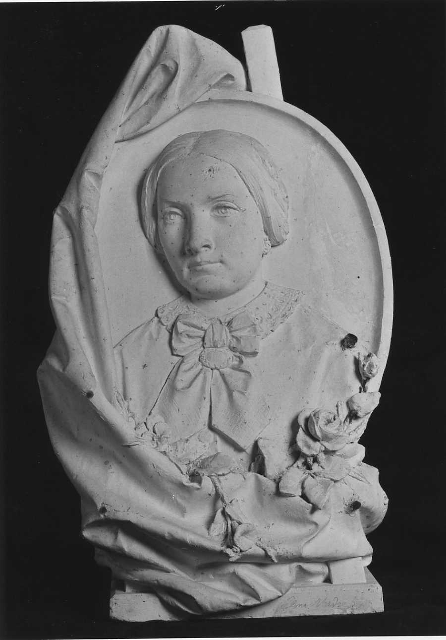 ritratto a mezzo busto della signora Elena (rilievo, opera isolata) di Della Vedova Pietro (seconda metà sec. XIX)