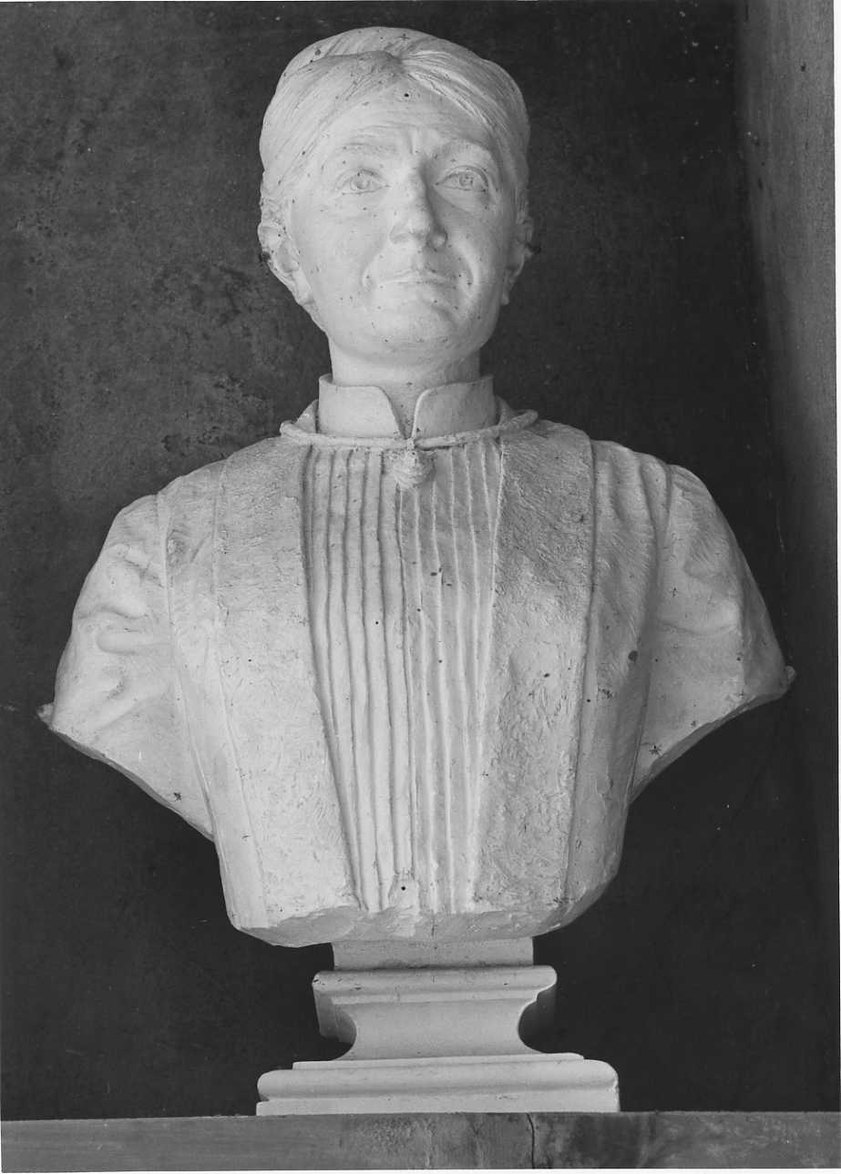 ritratto di donna a mezzo busto (busto, opera isolata) di Della Vedova Pietro (seconda metà sec. XIX)