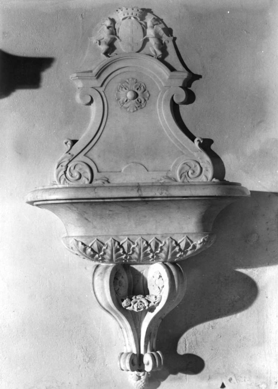 acquasantiera da parete, opera isolata - bottega piemontese (sec. XIX)
