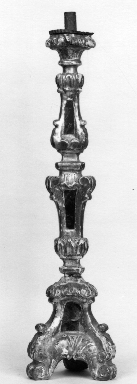 candeliere d'altare, serie - bottega piemontese (seconda metà sec. XVIII)