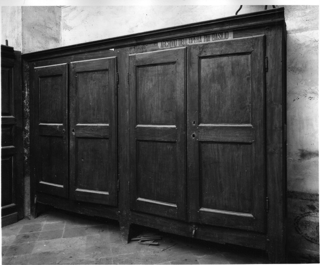 armadio per archivi di confraternita, opera isolata - bottega saluzzese (secondo quarto sec. XVIII)