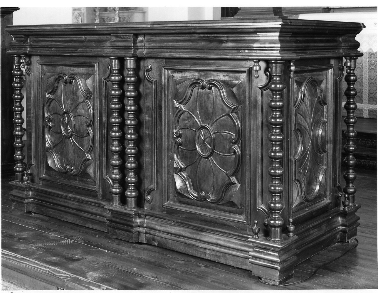 altare maggiore, opera isolata - bottega piemontese (terzo quarto sec. XVIII, sec. XX)