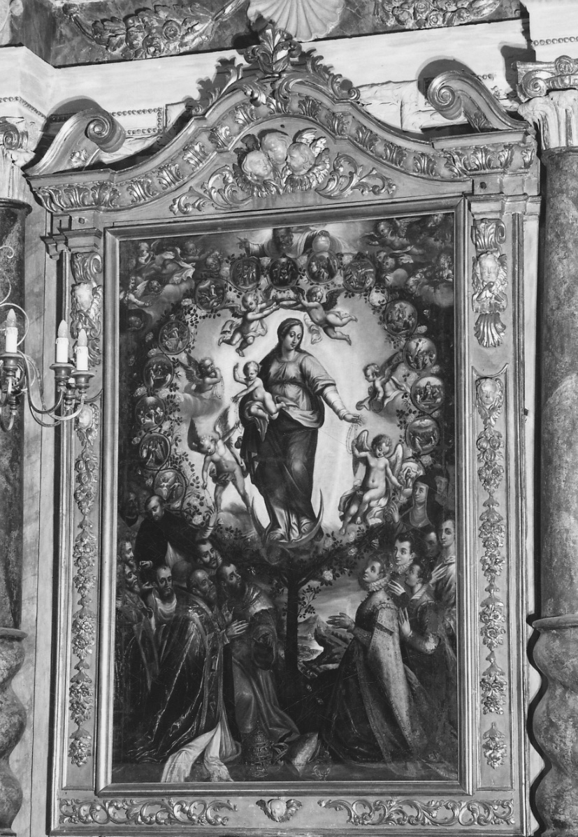 Madonna del Rosario con San Domenico e Santa Caterina, Santi, figure oranti e misteri del rosario (pala d'altare, opera isolata) - ambito piemontese (prima metà sec. XVII)