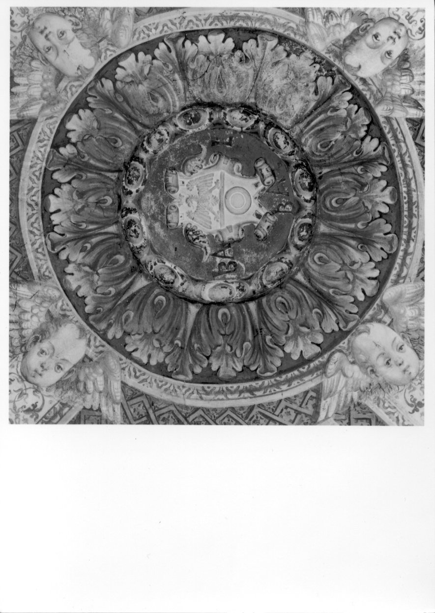 stemma gentilizio (chiave di volta, opera isolata) di Giacomo da Cardone (bottega) (metà sec. XVI)