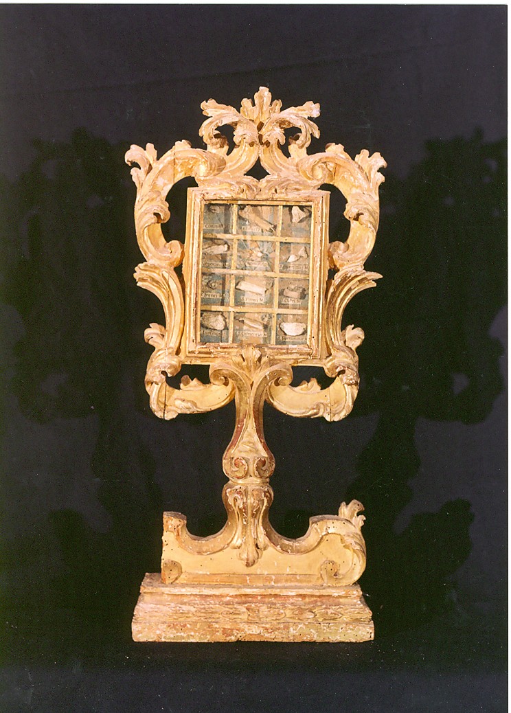 reliquiario a teca - ambito Italia centrale (sec. XVII)