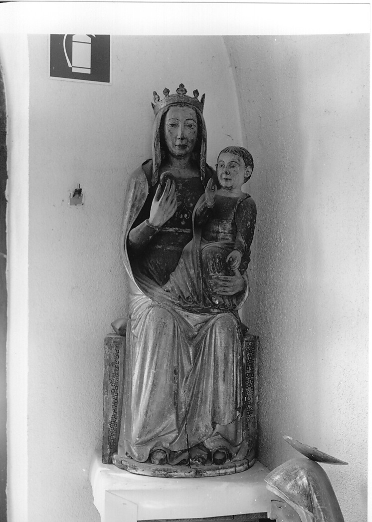 Madonna con Bambino in trono (scultura) - ambito Italia meridionale (secc. XV/ XVI)