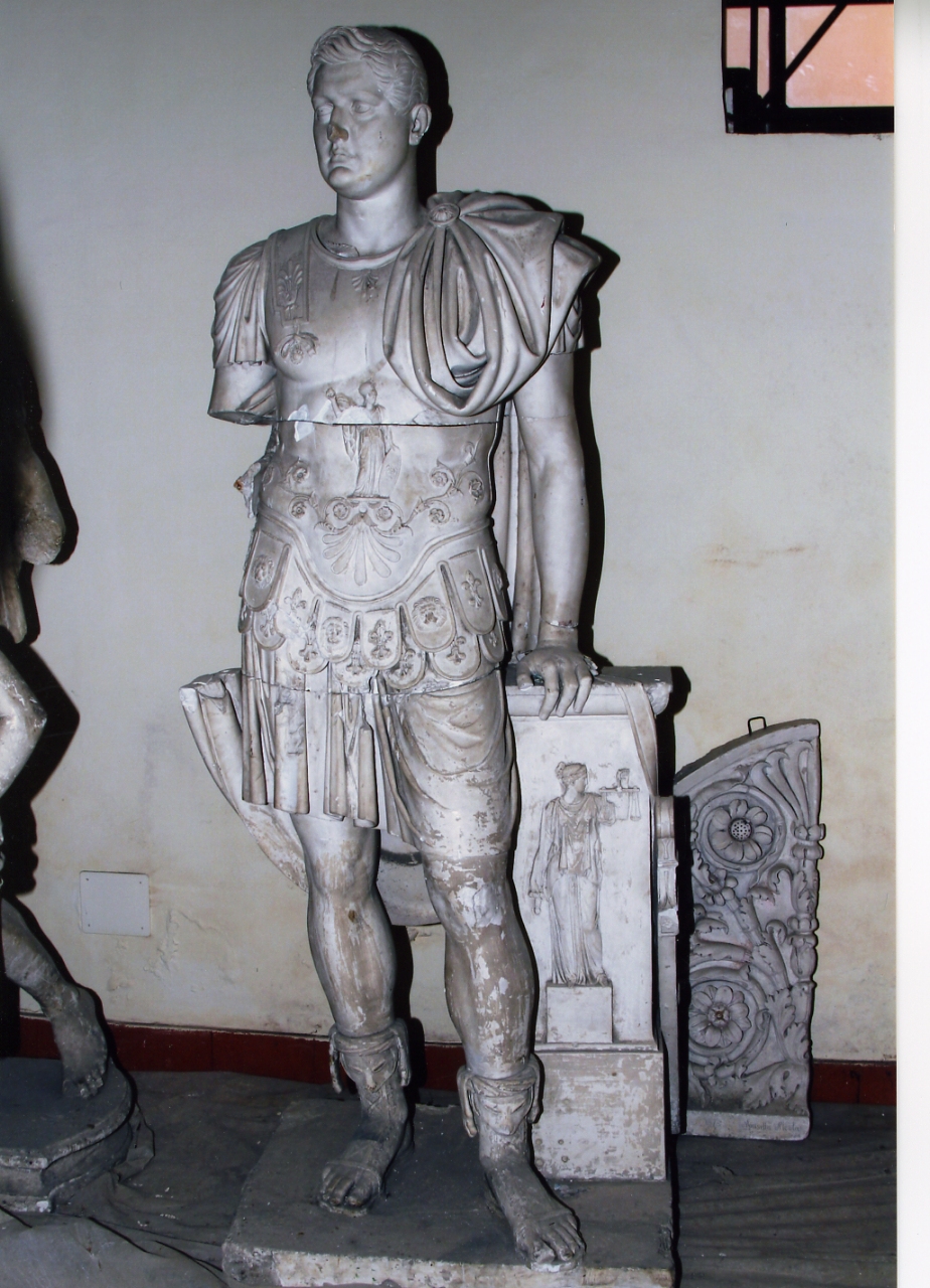 tribuno loricato (statua) - bottega napoletana (secondo quarto sec. XIX)