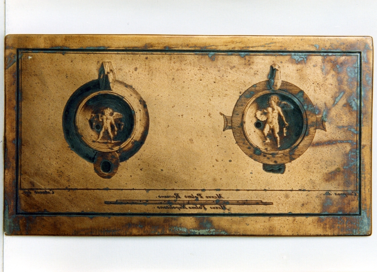 due lucerne monolicni (matrice) di Campana Vincenzo, Cataneo Aniello (sec. XVIII)