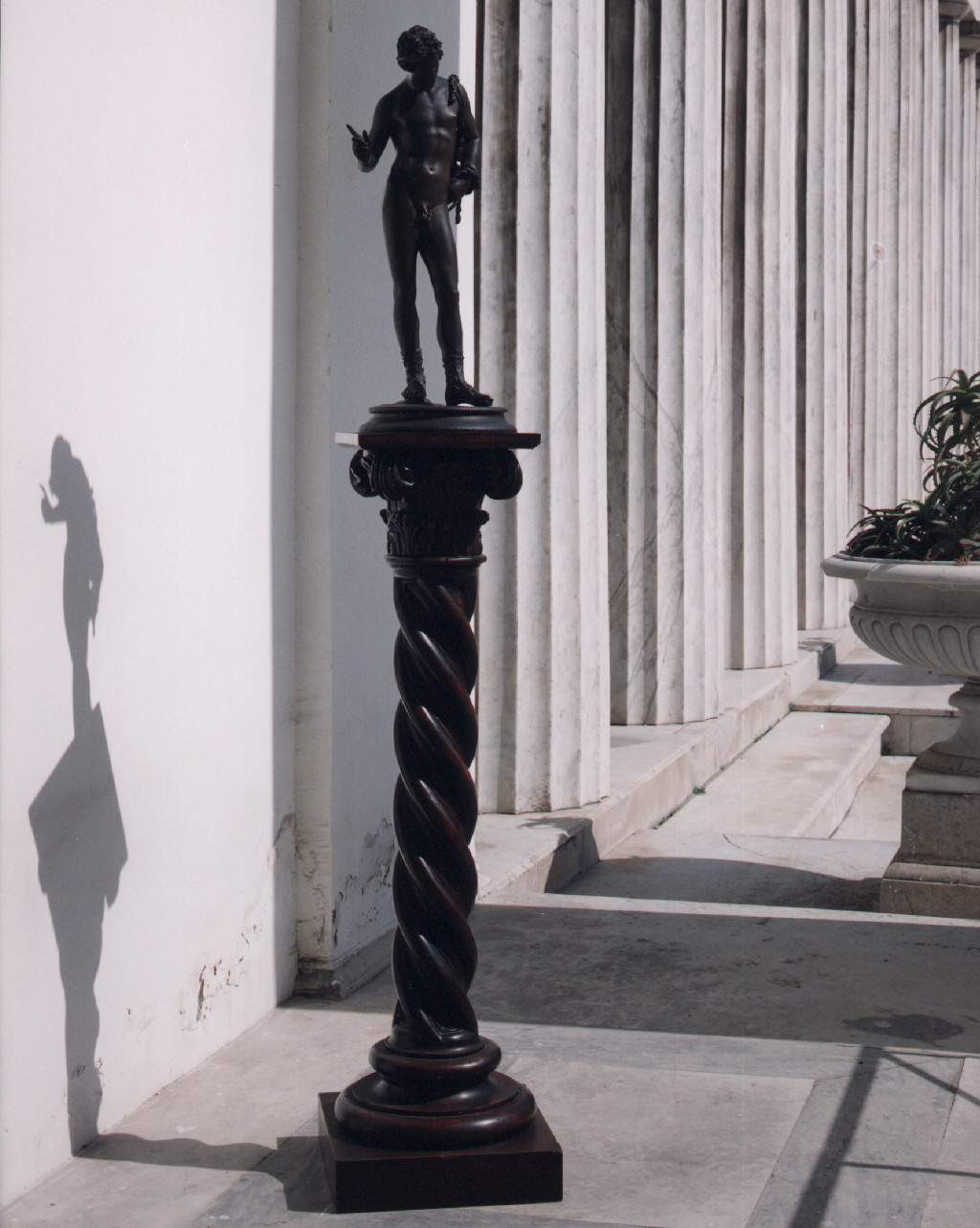 motivi decorativi floreali (piedistallo) - bottega napoletana (ultimo quarto sec. XIX)