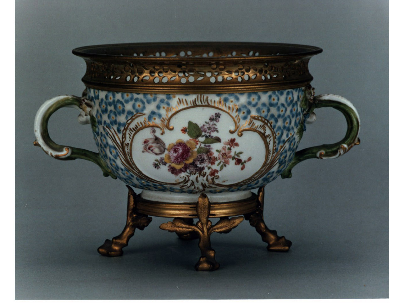 motivi decorativi floreali (coppa) - manifattura di Meissen (seconda metà sec. XVIII)