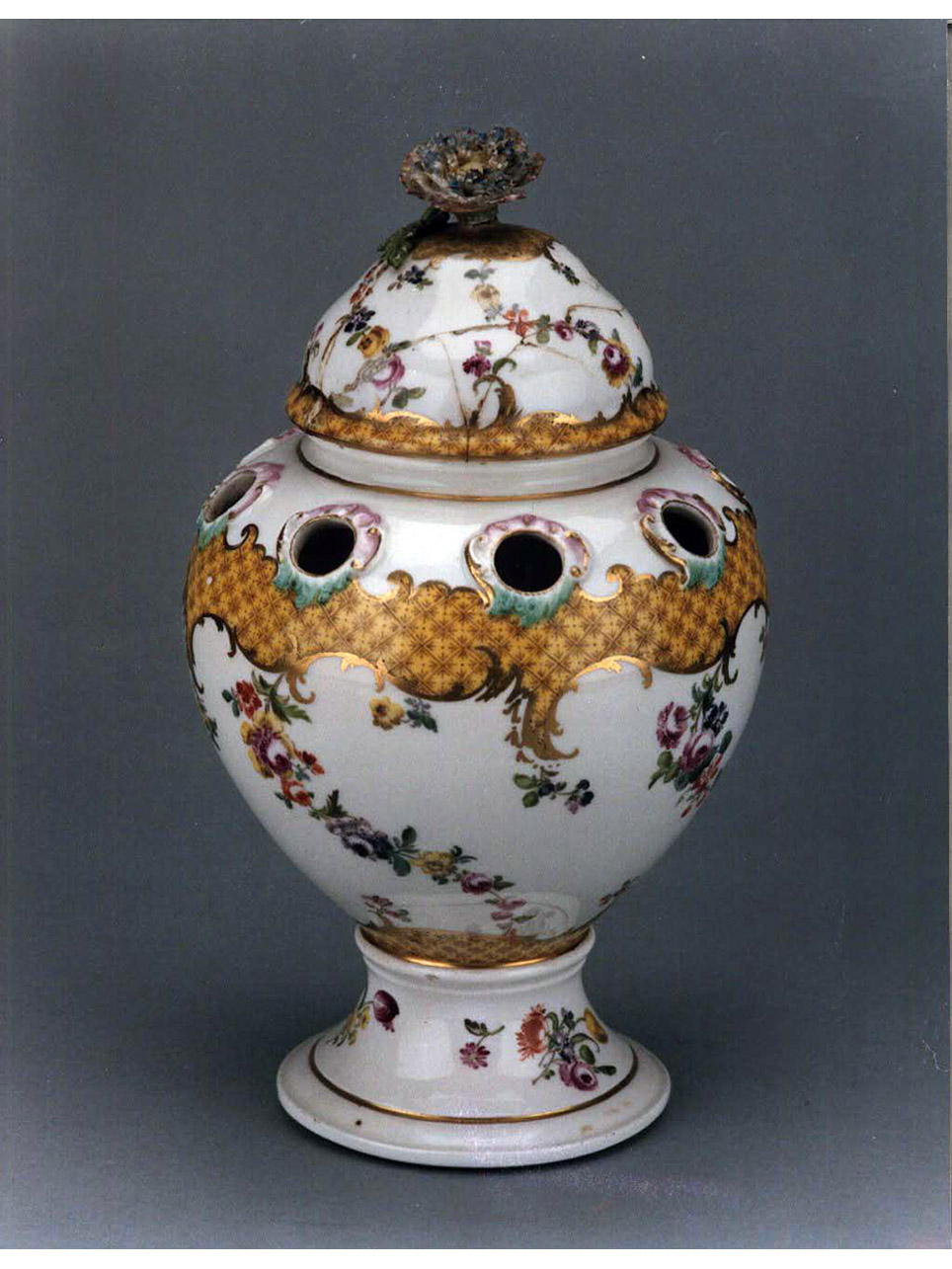 motivi decorativi floreali (pot-pourri) - manifattura di Meissen, manifattura di Meissen (seconda metà sec. XVIII)