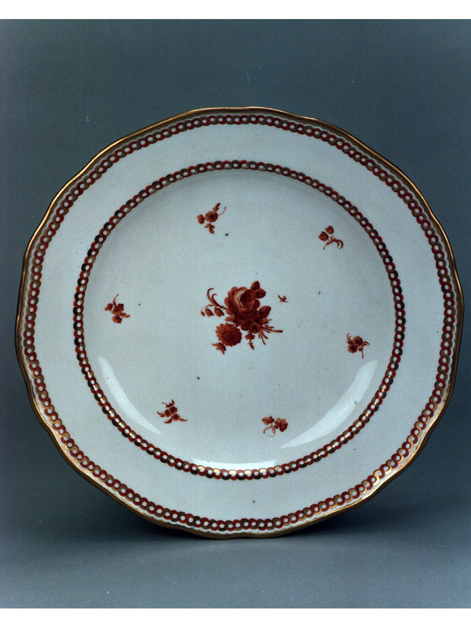 motivi decorativi floreali (piatto) - manifattura viennese (ultimo quarto sec. XVIII)