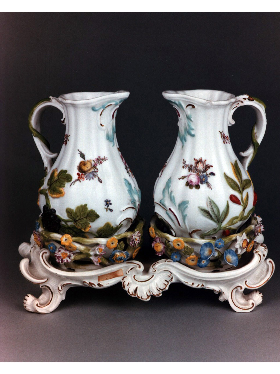 motivi decorativi floreali (ampolliera, insieme) - manifattura di Meissen (terzo quarto sec. XVIII)