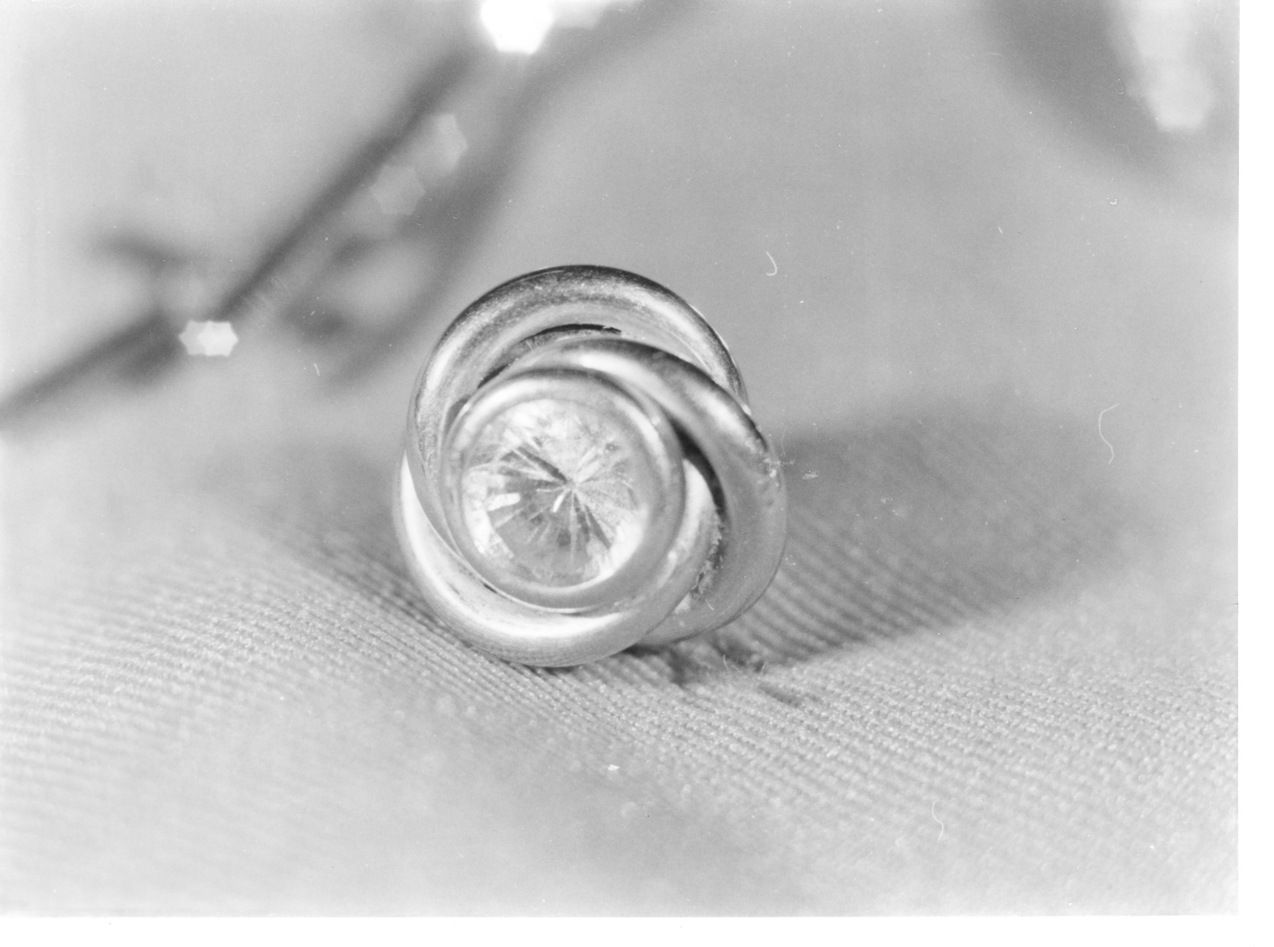 orecchino, opera isolata - bottega napoletana (fine sec. XIX)