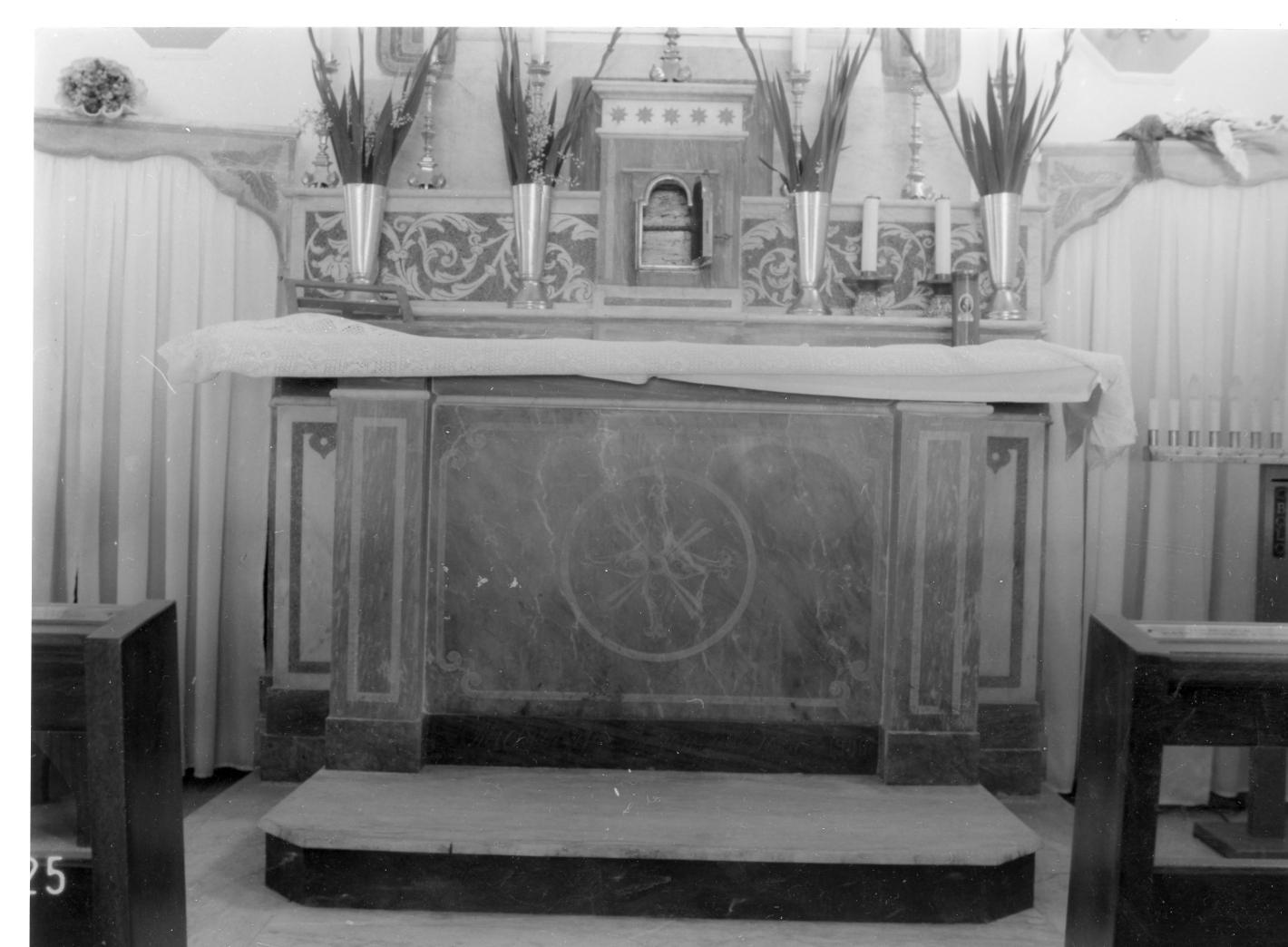 altare, opera isolata - bottega irpina (sec. XX)