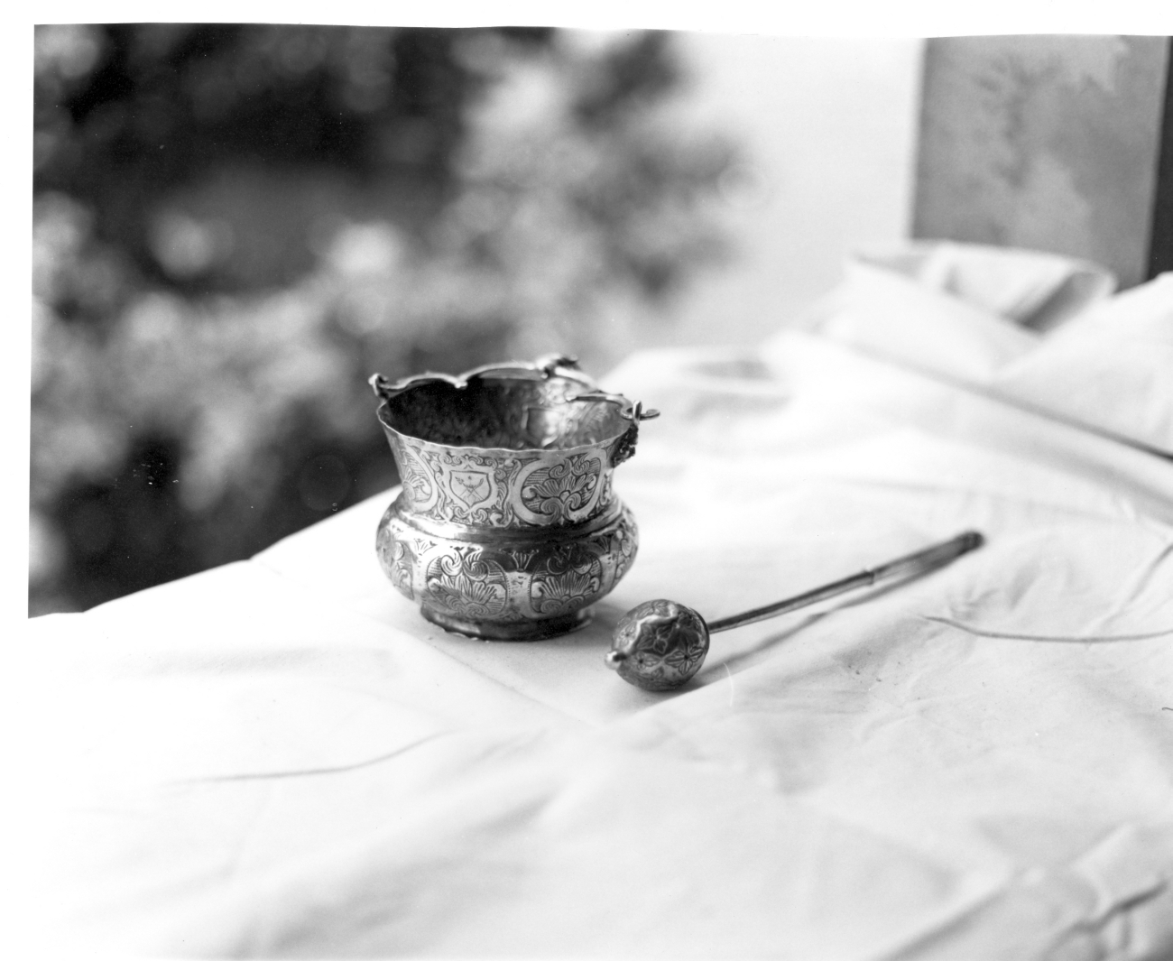 secchiello per l'acqua benedetta - bottega Italia meridionale (inizio sec. XVIII)