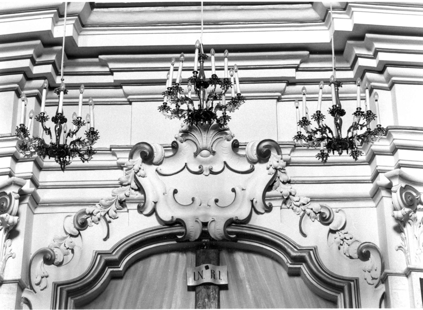 motivi decorativi a volute (decorazione plastica, insieme) - bottega campana (seconda metà sec. XVIII)