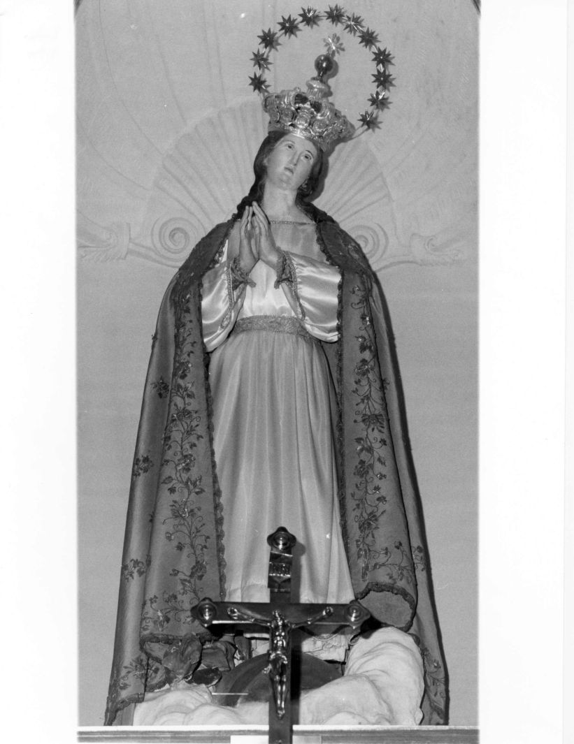 Madonna Immacolata (statua) - bottega campana (sec. XX)