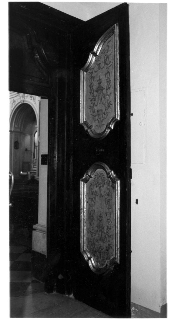 porta - a due battenti - bottega campana (sec. XVIII)