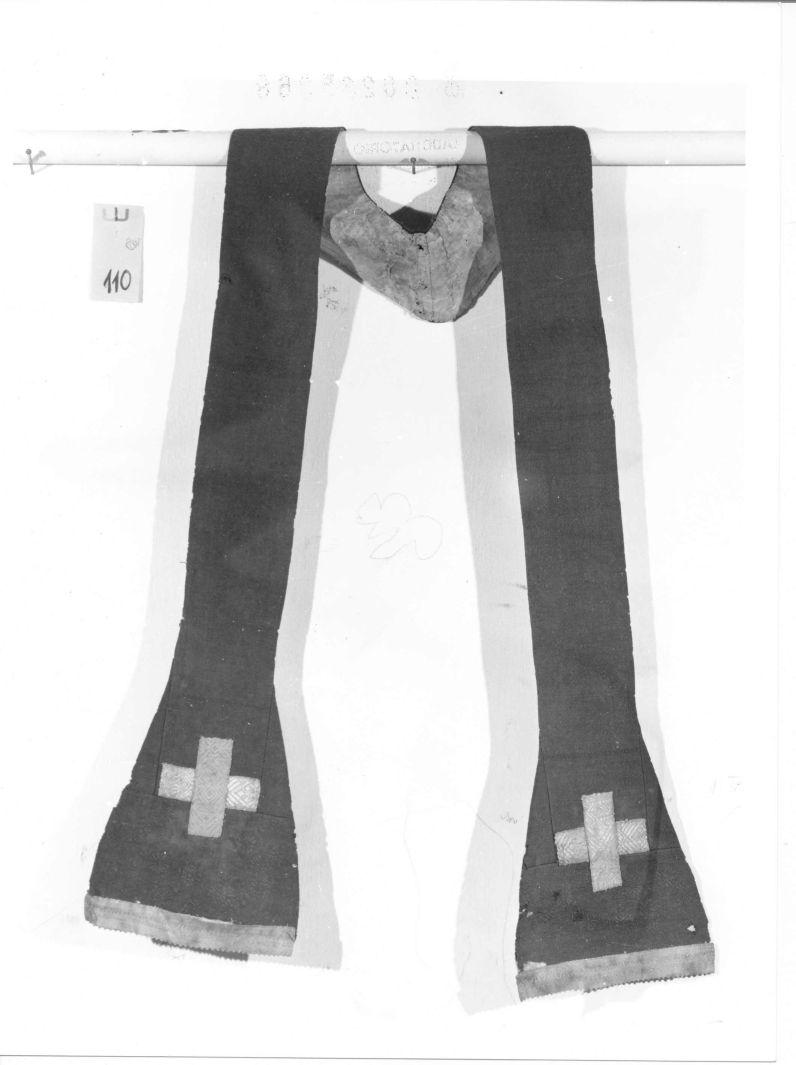 motivi decorativi vegetali (stola) - manifattura Italia meridionale (sec. XX)