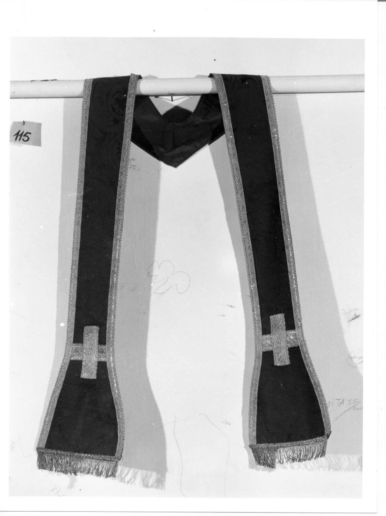 motivi decorativi vegetali (stola, serie) - manifattura Italia meridionale (sec. XVIII)