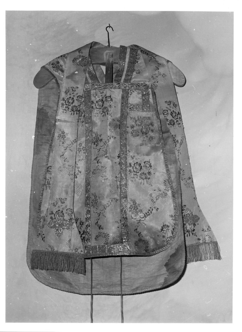 motivi decorativi floreali (pianeta) - manifattura Italia meridionale (sec. XVIII)