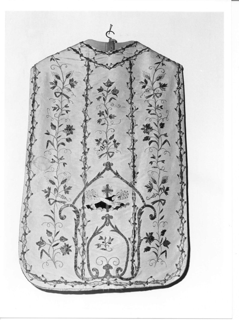 motivi decorativi floreali (pianeta) - manifattura Italia meridionale (sec. XIX)