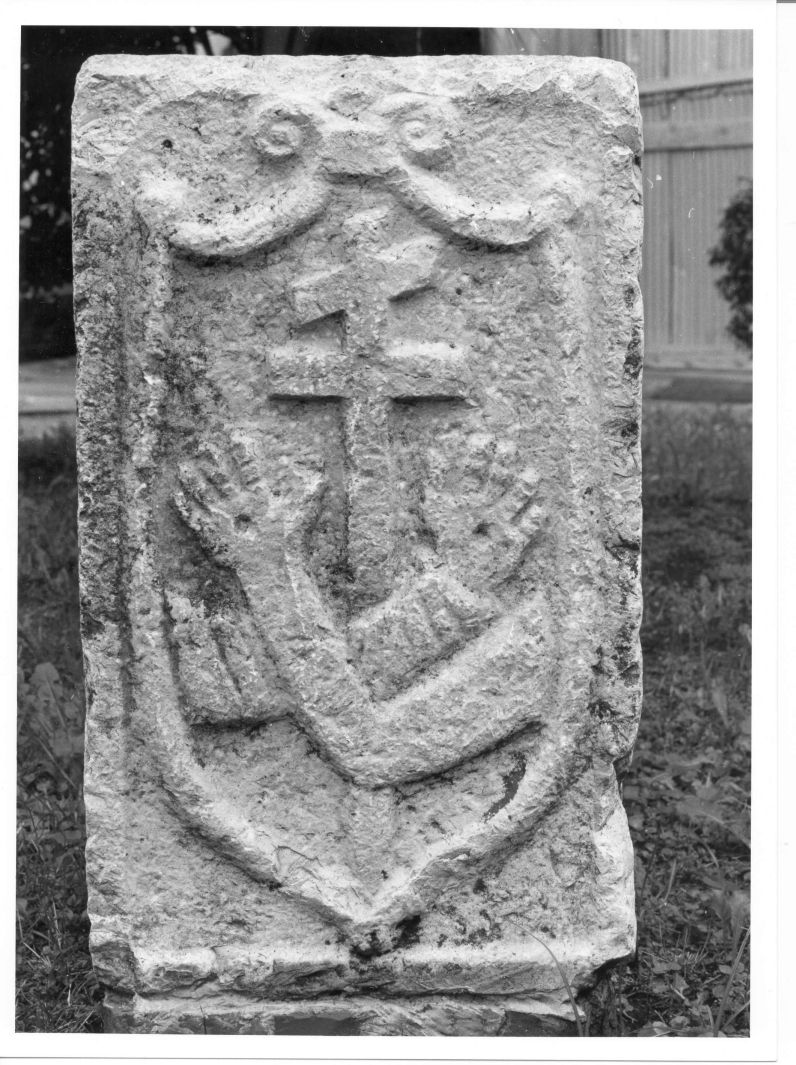 stemma dell'Ordine francescano (cippo, serie) - bottega Italia meridionale (sec. XVII)