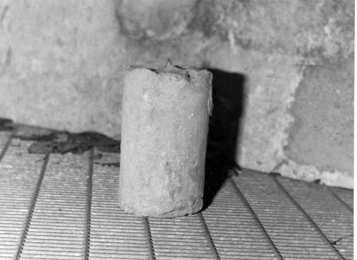 colonna, frammento - bottega campana (sec. XVI)