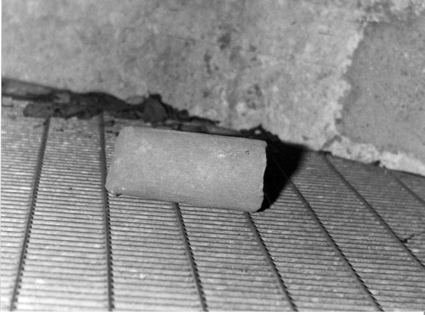 colonna, frammento - bottega campana (sec. XVI)