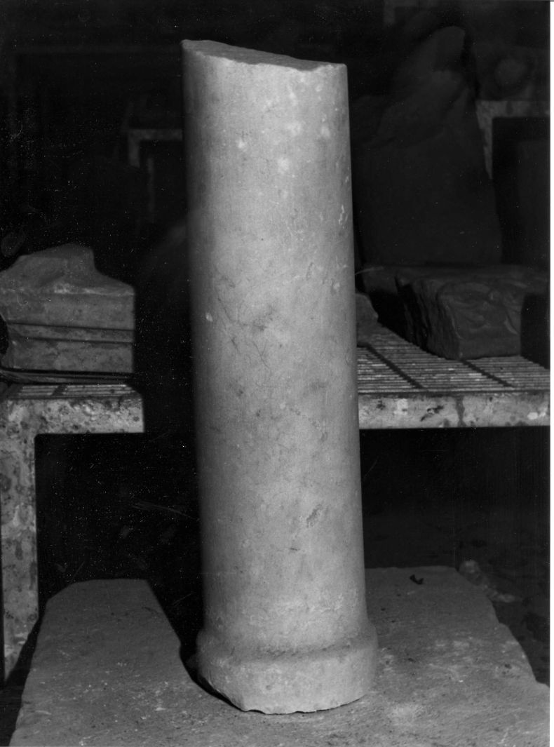 colonna, frammento - bottega campana (sec. XVI)