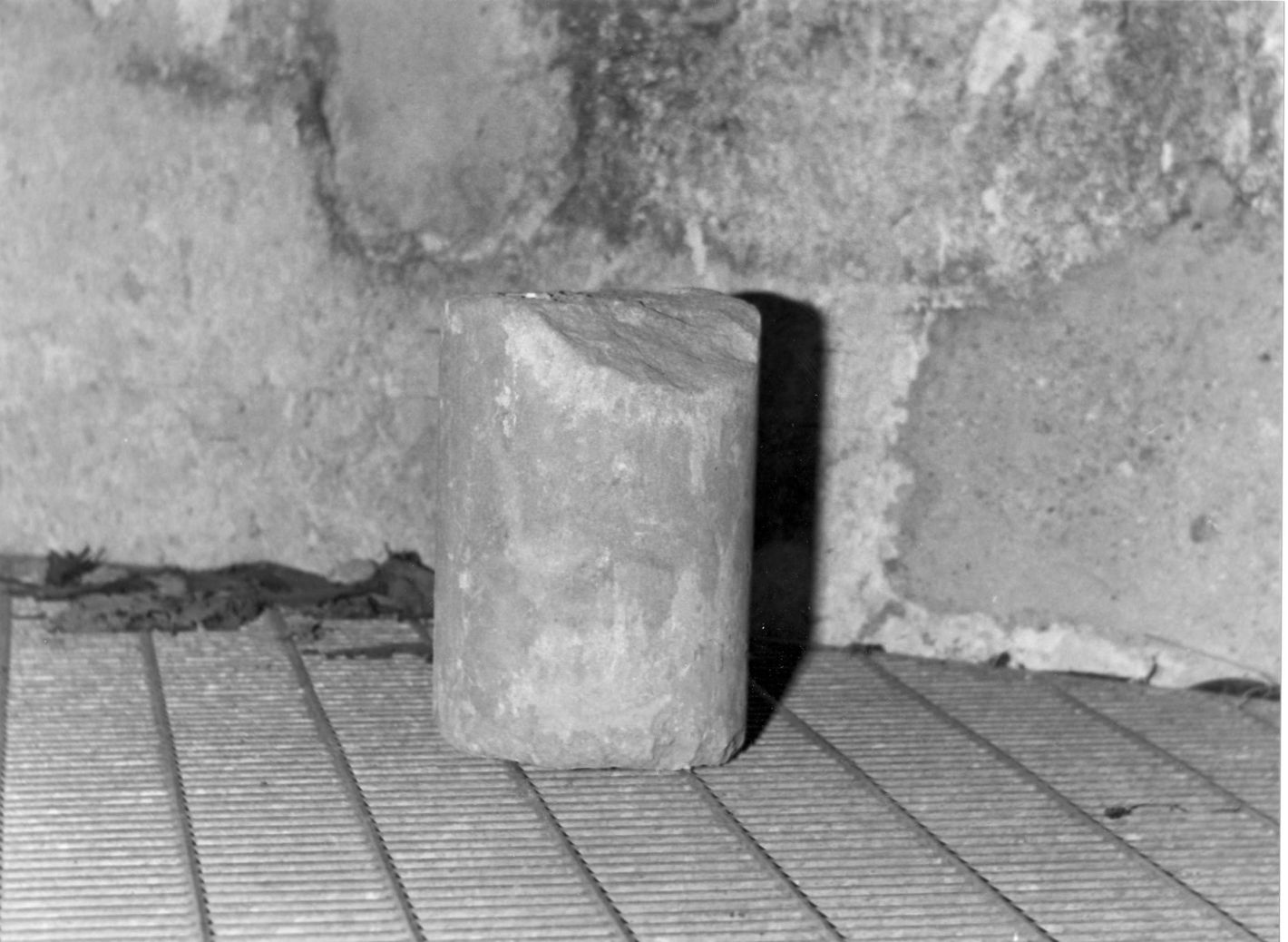 colonna, frammento - bottega campana (sec. XVI)