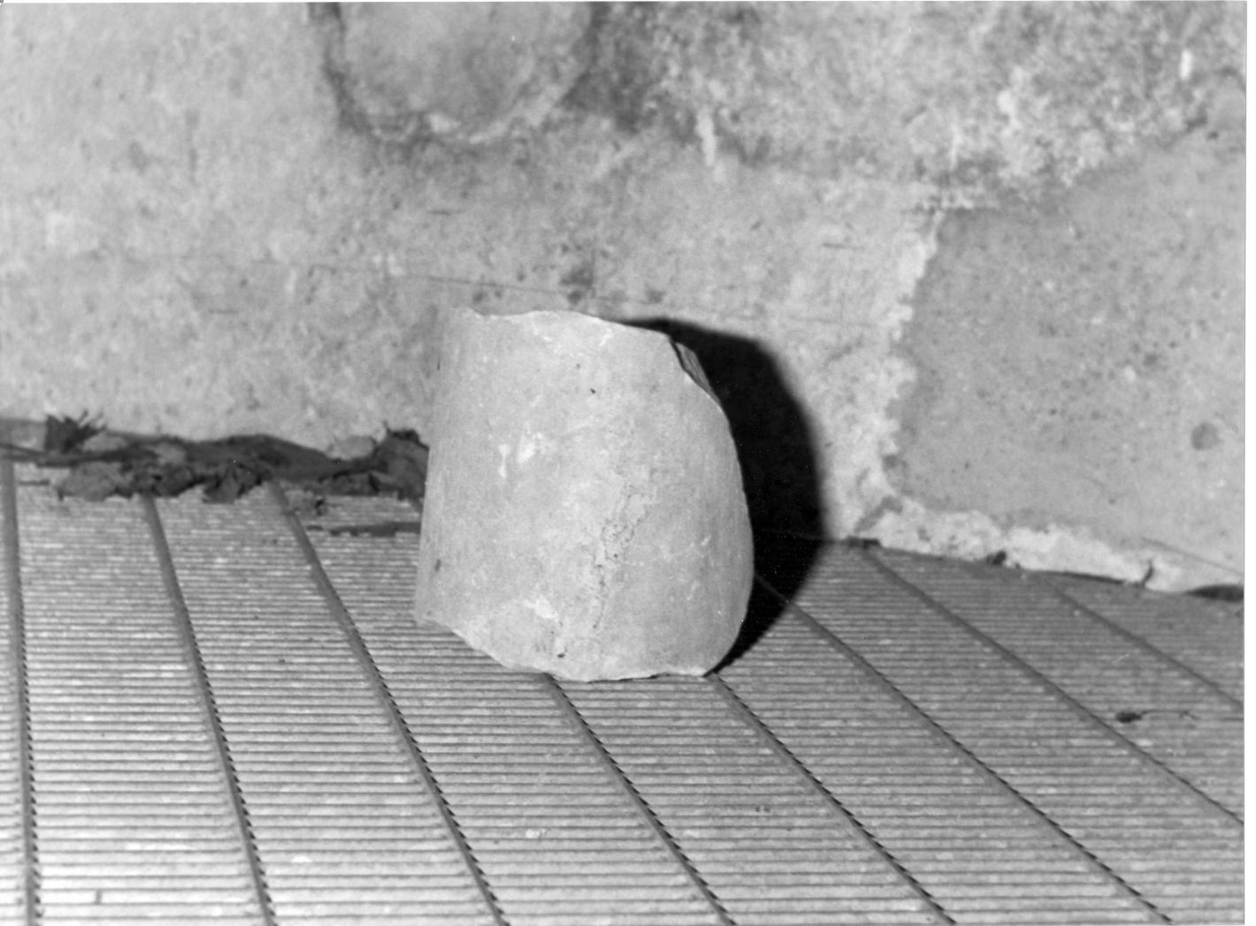 colonna, frammento - bottega campana (sec. XVI)