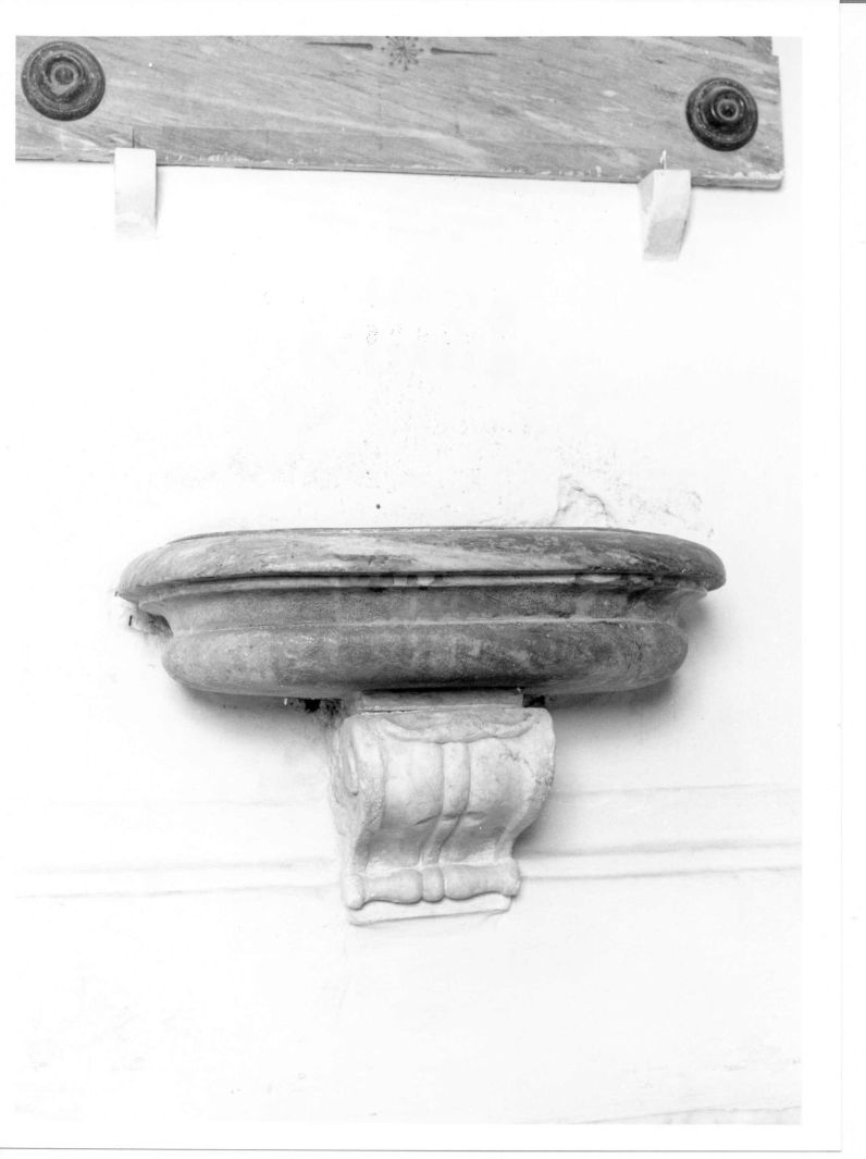 acquasantiera da parete - bottega napoletana (fine sec. XVIII)