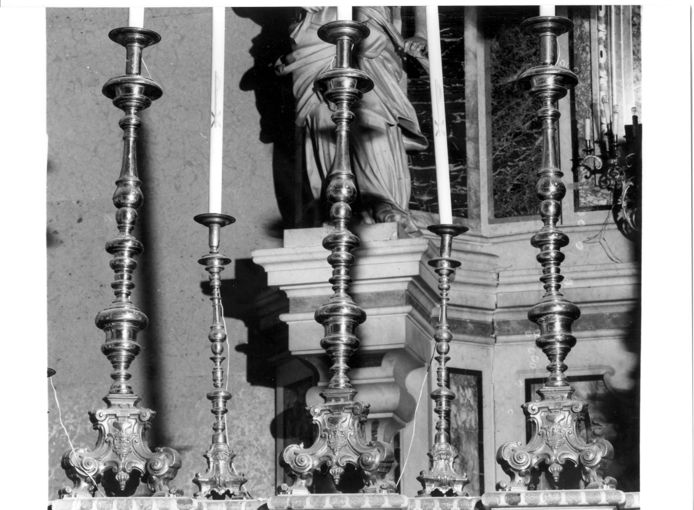 candeliere, serie - bottega campana (sec. XIX)