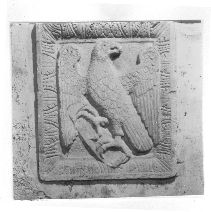 simbolo di San Giovanni Evangelista: aquila (rilievo, elemento d'insieme) - bottega campana (fine/inizio secc. XIII/ XIV)